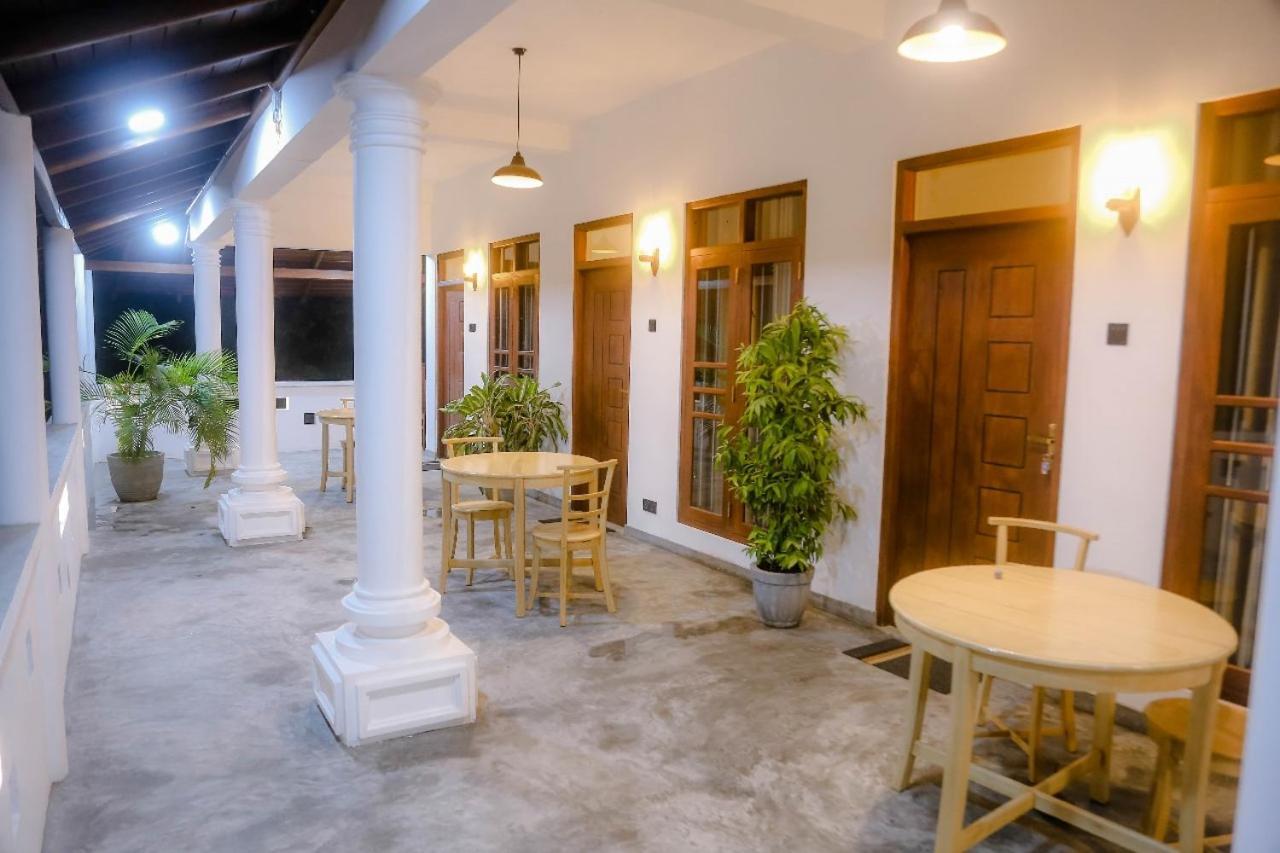 Sweet Emotion Hotel Mirissa Exterior foto