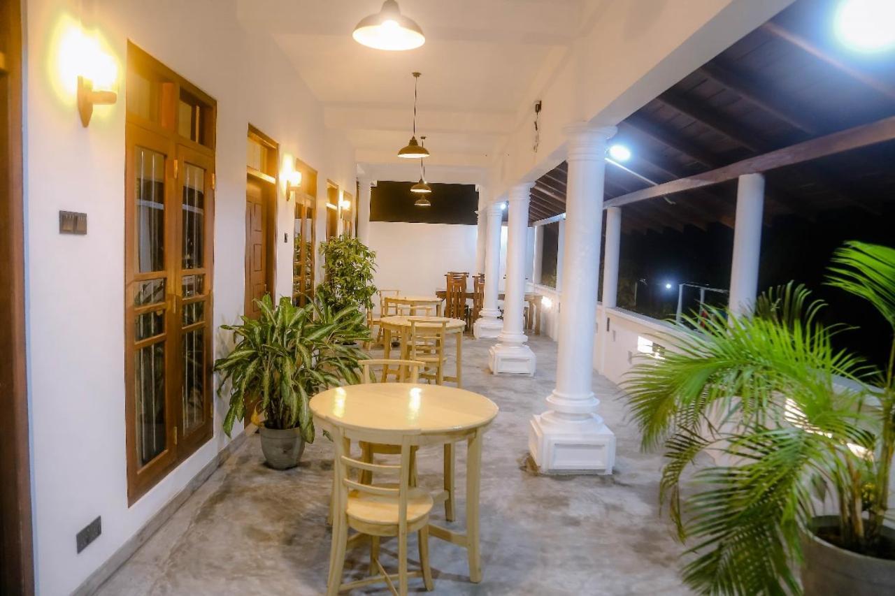 Sweet Emotion Hotel Mirissa Exterior foto